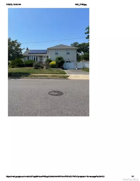 205 Richard Ct, Massapequa Park, NY 11762