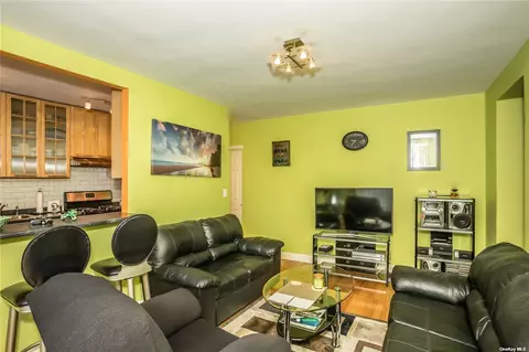 30-31 Hobart St #4, Woodside, NY 11377