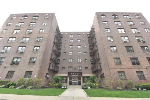 87-40 Francis Lewis Blvd #A31, Queens Village, NY 11427