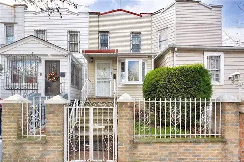 31-04 95th St, East Elmhurst, NY 11369