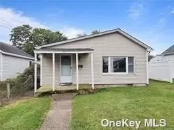 3010 Western Blvd, Baldwin Harbor, NY 11510