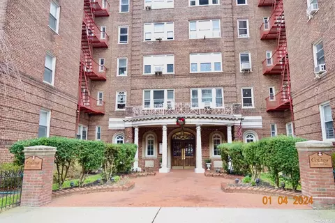 76-15 35 Ave #4D, Jackson Heights, NY 11372