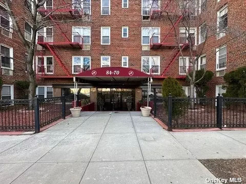 84-70 129 St N #5U, Kew Gardens, NY 11415
