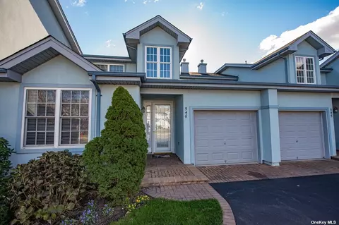 546 Bardini Dr #546, Melville, NY 11747