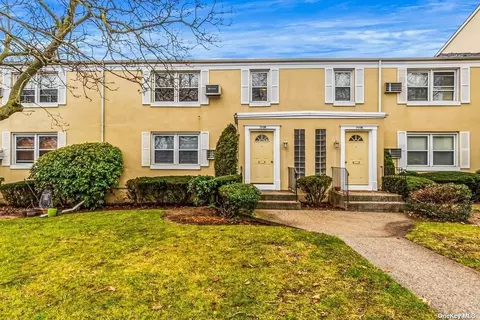 71-08 Little Neck Pkwy #136B, Glen Oaks, NY 11004