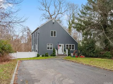 184 Sylvan Dr, Wading River, NY 11792