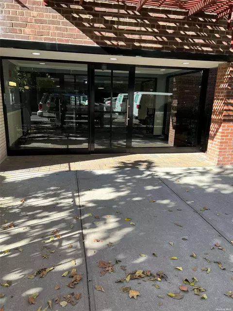 33-44 91st Ave #3X, Jackson Heights, NY 11372