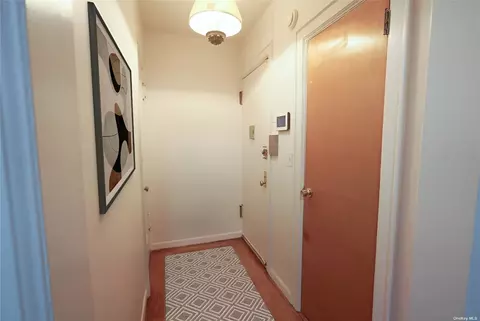 666 N Terrace Ave #4C, Mount Vernon, NY 10552