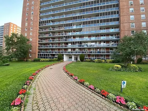 97-37 63rd Rd #4C, Rego Park, NY 11374