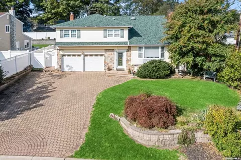 64 Wicks Path, Commack, NY 11725