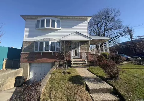 15-59 Utopia Pkwy, Whitestone, NY 11357