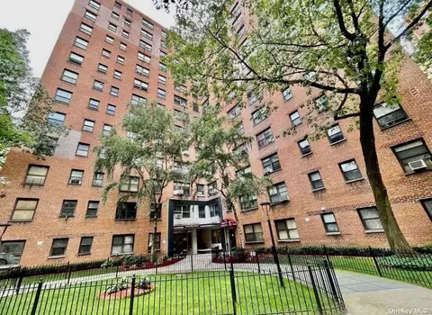 99-52 66th Rd #7G, Rego Park, NY 11374