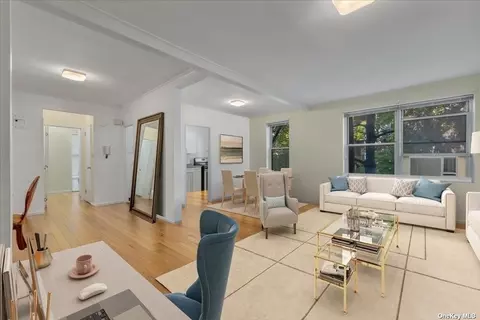 67-66 108 St #33D, Forest Hills, NY 11375