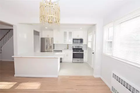 16 Phelps Ln, North Babylon, NY 11703