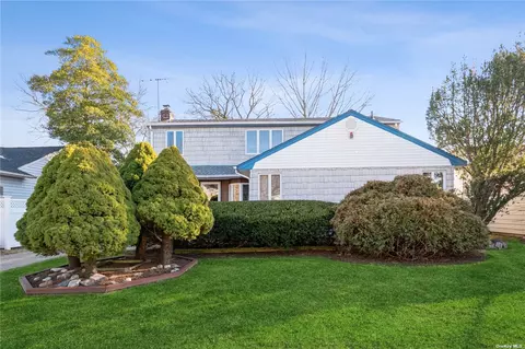585 Buxton Ave, West Hempstead, NY 11552