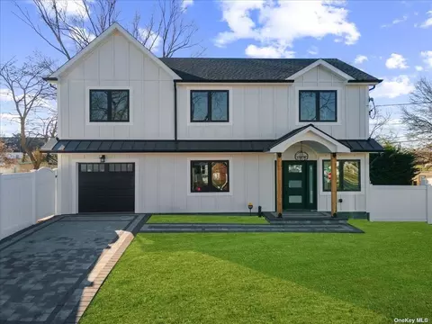 903 Fairfield Ave, Westbury, NY 11590