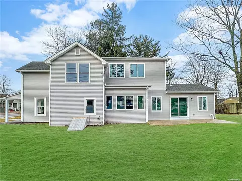 183 River Ave, Patchogue, NY 11772