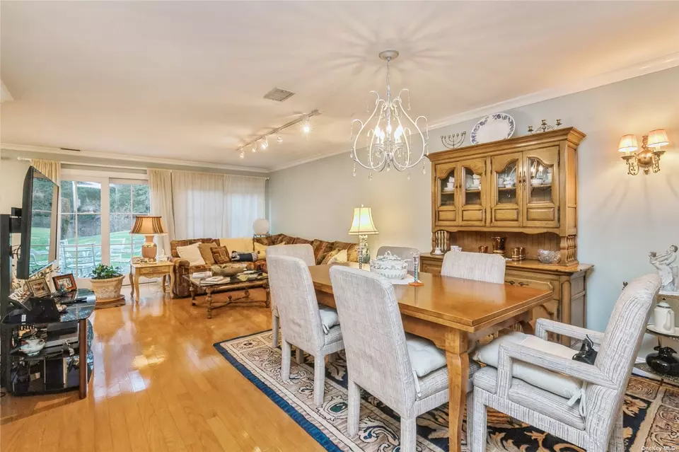 57 Northgate Cir 57, Melville, NY 11747 34 Photos Movoto