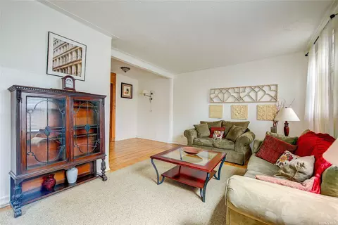 117-01 Park Ln S #B1C, Kew Gardens, NY 11415