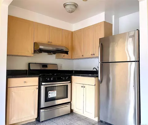 132-49 41 Rd #5B, Flushing, NY 11355