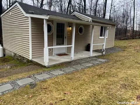 60 Drew Rd, Carmel, NY 10512