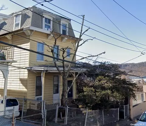 16 Lamartine Ave, Yonkers, NY 10701