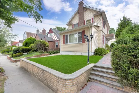 35-18 172nd St, Flushing, NY 11358