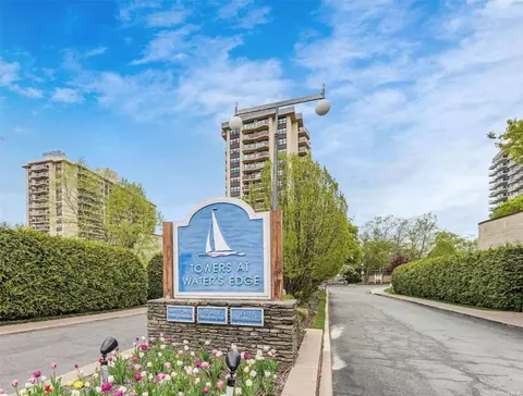 18-15 215th St #3H, Bayside, NY 11360