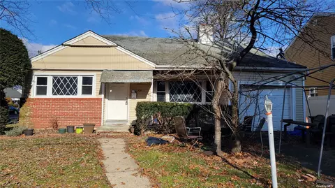 308 Hudson Ave, Roosevelt, NY 11575
