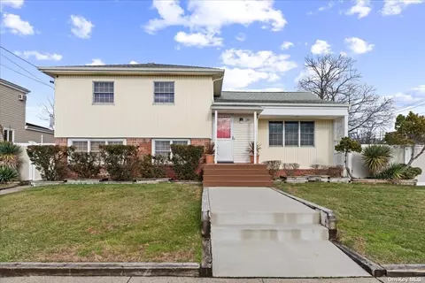 280 Evans Ave, Oceanside, NY 11572