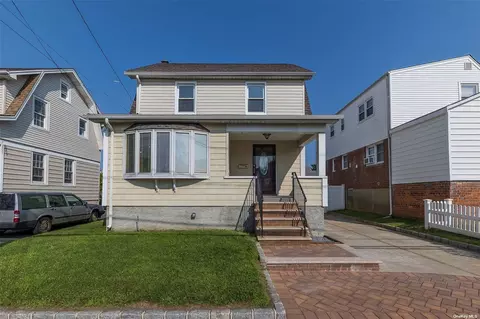 40 1st Ave, East Rockaway, NY 11518