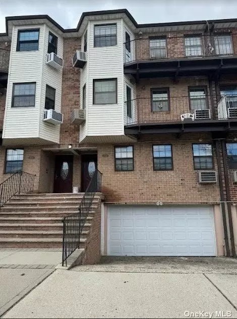 151-24 79th St #2H-1, Howard Beach, NY 11414