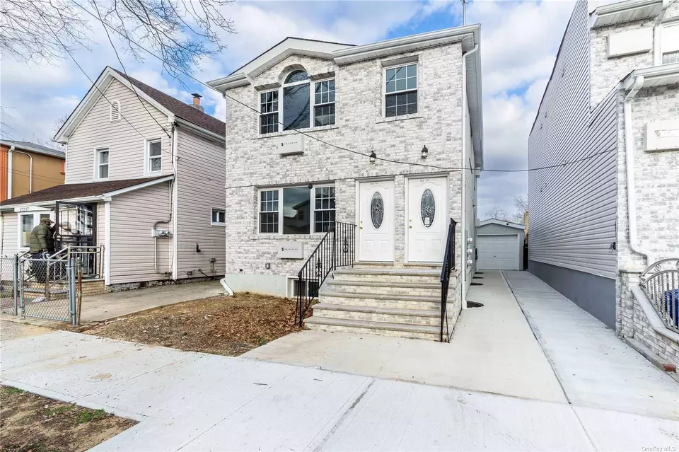 17241 126 Ave, Rochdale Village, NY 11434 30 Photos Movoto