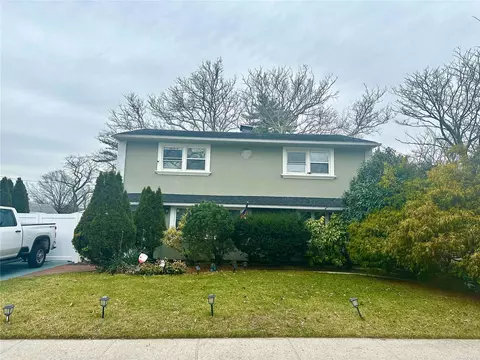 1281 S St, Valley Stream, NY 11580