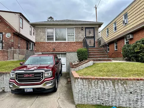 19-15 Parsons Blvd, Flushing, NY 11357
