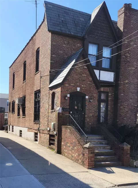 205-22 114th Rd, Jamaica, NY 11412