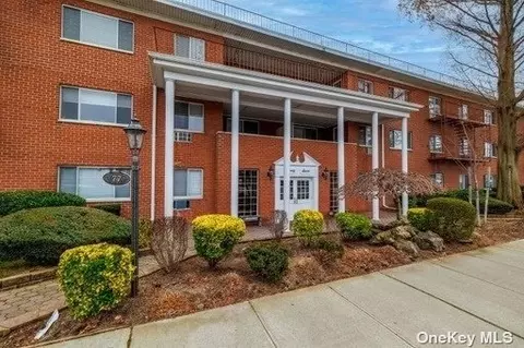 77 S Park Ave S #C-9, Rockville Centre, NY 11570