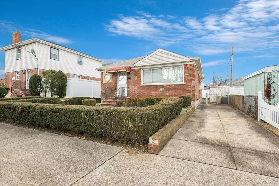 25511 87th Ave, Floral Park, NY 11001 25 Photos Movoto