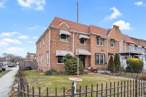 24-01 87th St, East Elmhurst, NY 11369