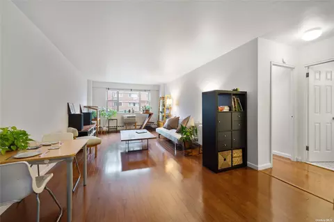 52-30 39th Dr #6C, Woodside, NY 11377