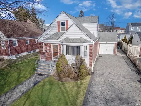216 Village Ave, Elmont, NY 11003