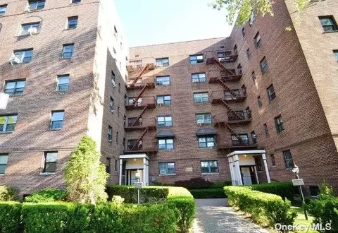 147-14 84 Rd #4A, Briarwood, NY 11435
