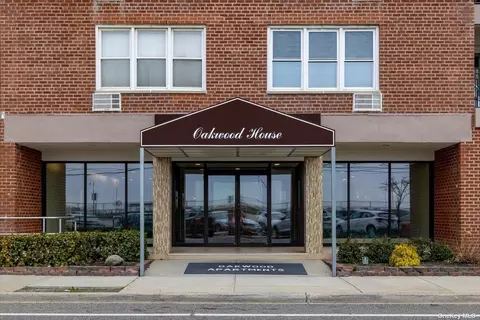 1 E Broadway #6S, Long Beach, NY 11561