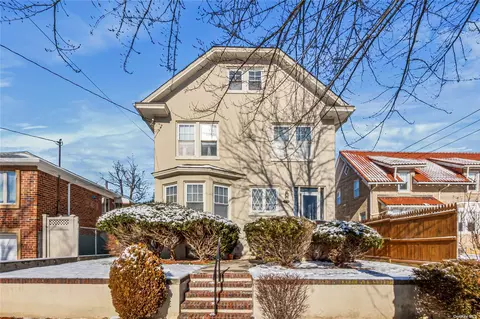 157-59 12th Ave, Beechhurst, NY 11357