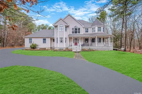 180 Hidden Acres Path, Wading River, NY 11792