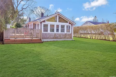 3985 Pequash Ave, Cutchogue, NY 11935