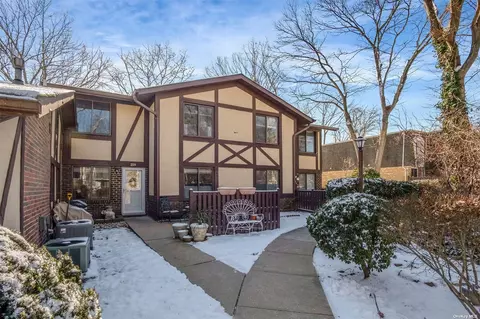 219 Cambridge Dr #219, Port Jefferson Station, NY 11776