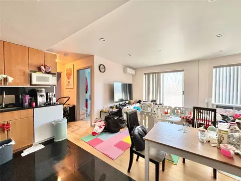 32-26 Union St #5C, Flushing, NY 11354