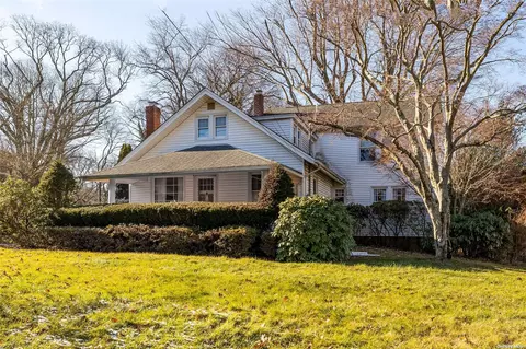 85 Soundview Rd, Huntington, NY 11743
