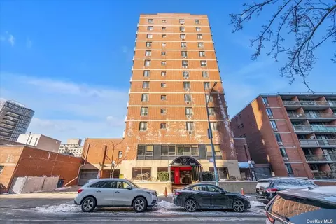 136-17 Maple Ave #4C, Flushing, NY 11355
